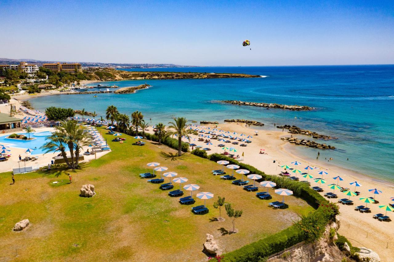 Corallia Beach Hotel Apartments Коръл бей Екстериор снимка