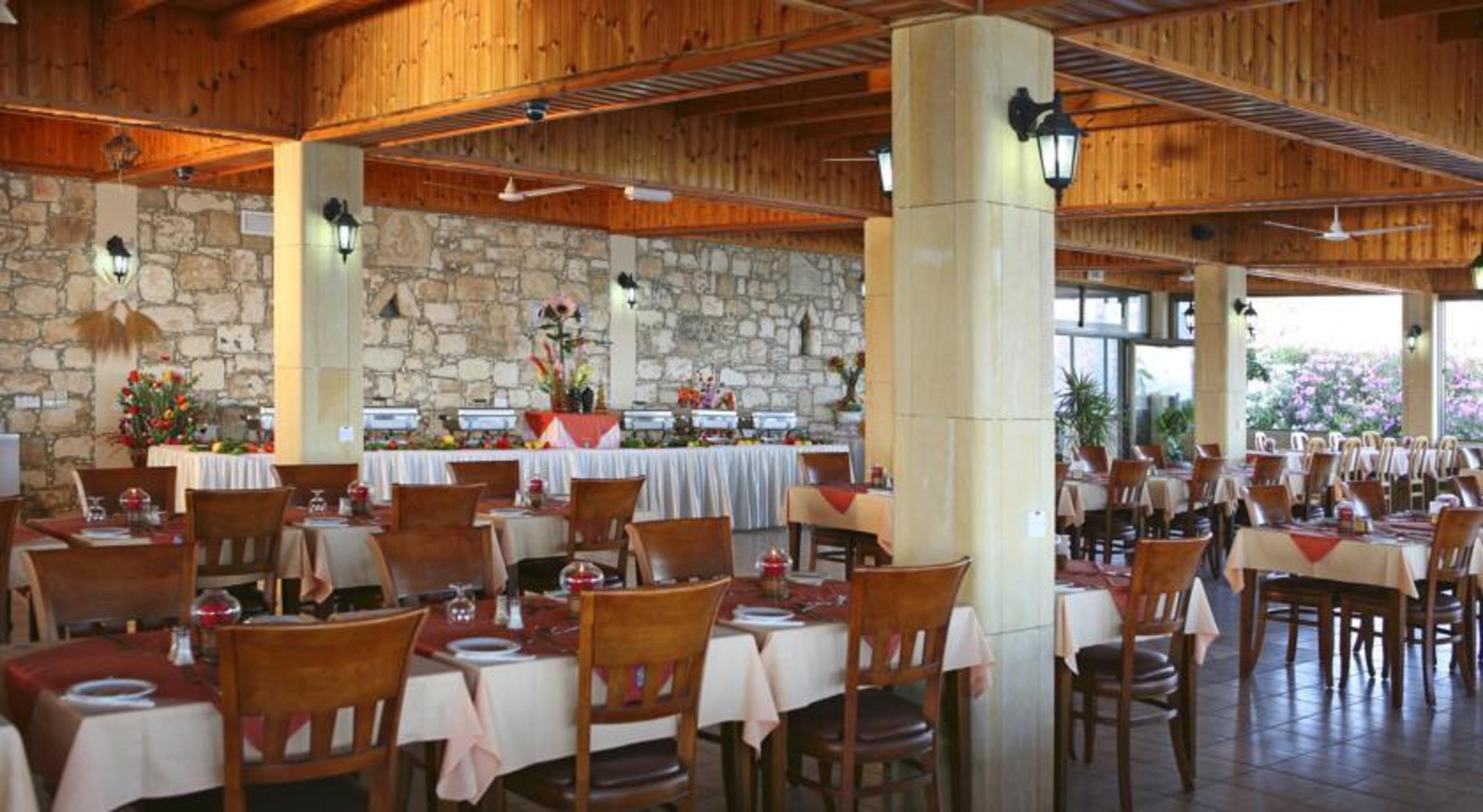 Corallia Beach Hotel Apartments Коръл бей Екстериор снимка