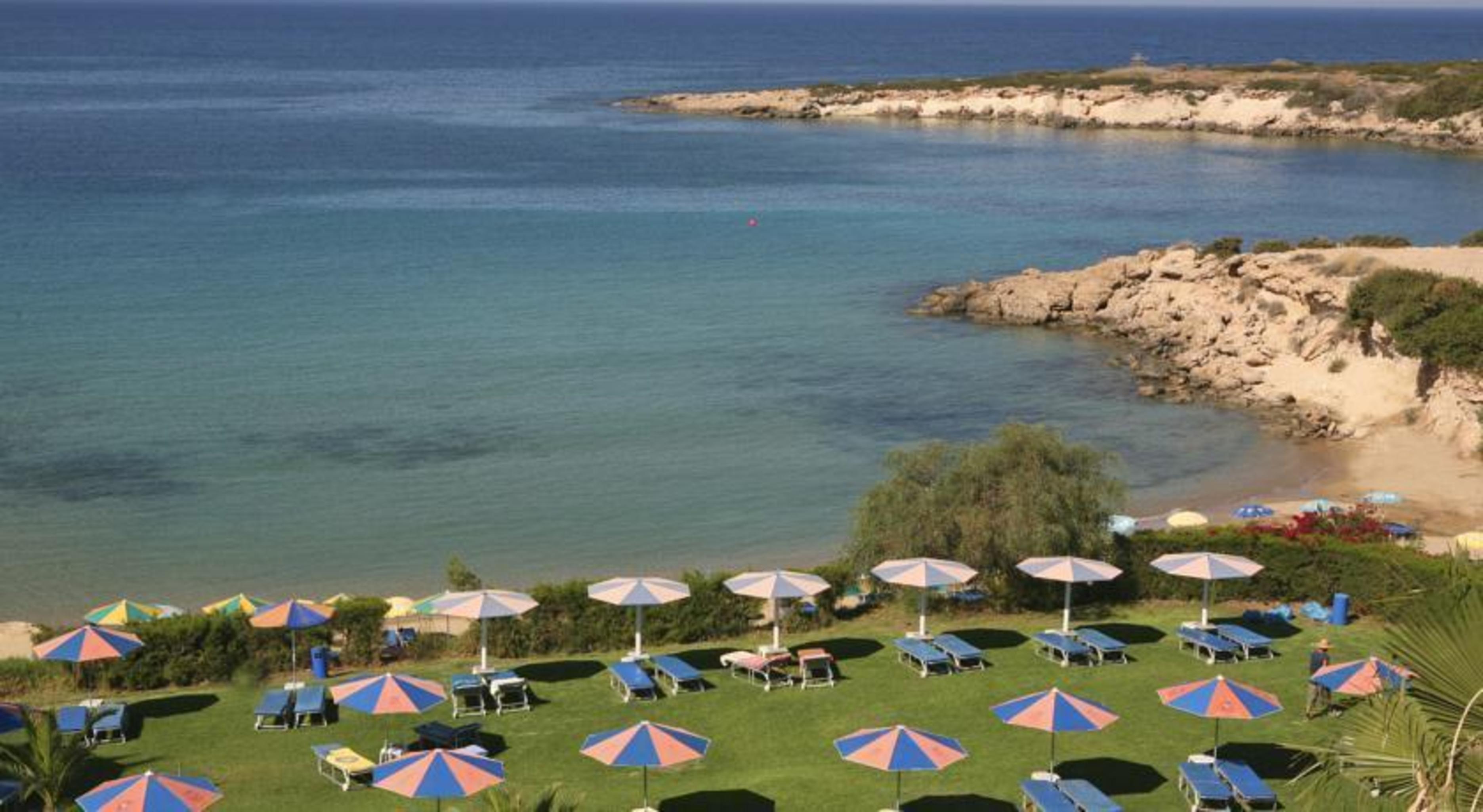 Corallia Beach Hotel Apartments Коръл бей Екстериор снимка
