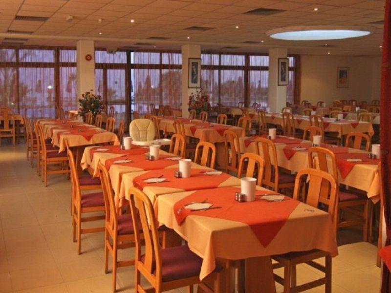 Corallia Beach Hotel Apartments Коръл бей Екстериор снимка